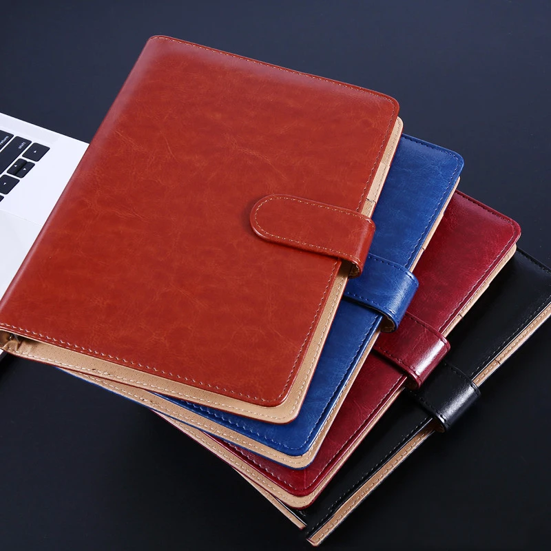 Блокнот А5 из искусственной кожи с U-образной пряжкой и слотом для карты