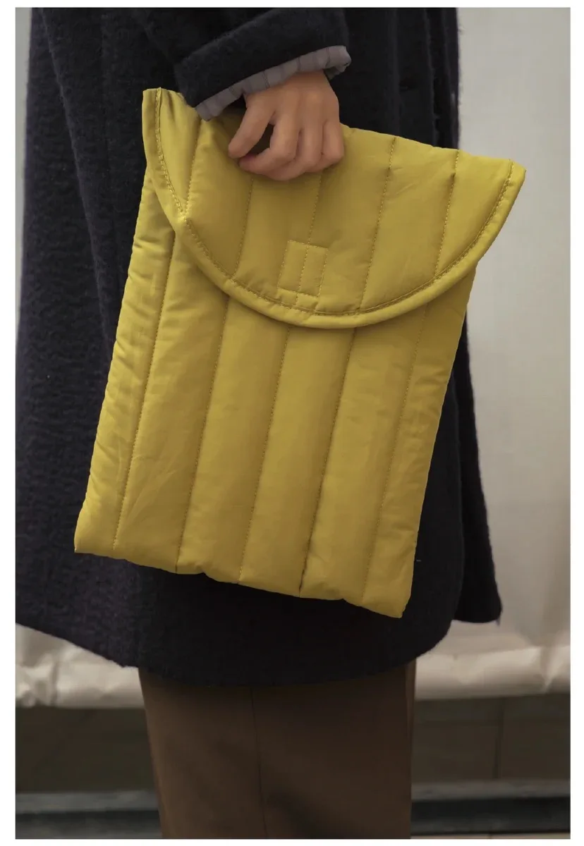 Fashion trendy Light weight Puffy Bag laptop carrying case laptop case with pouch