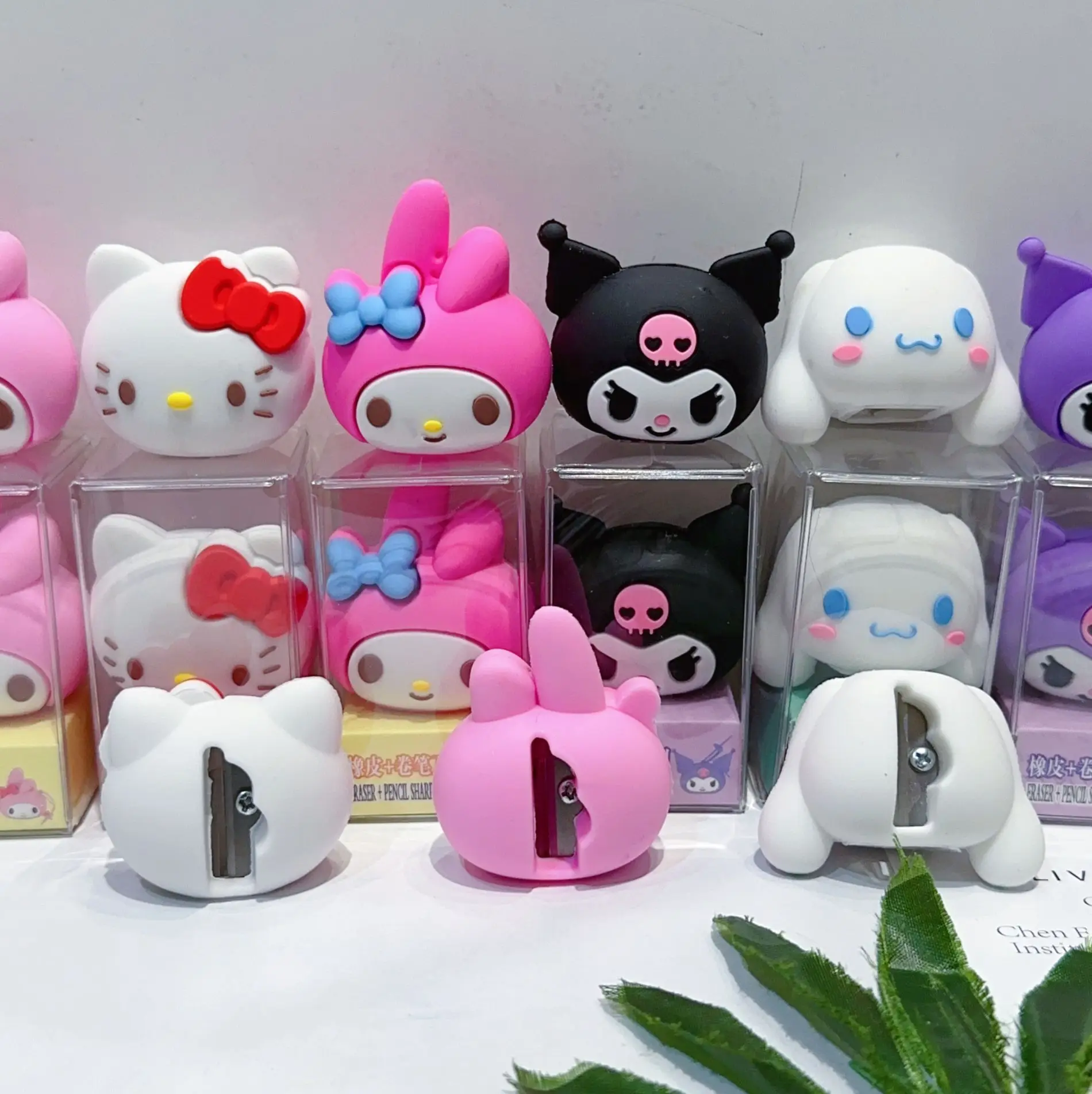 Cartoon Pencil Sharpener Eraser 2-in-1 Kuromi Melody Kitty Shape 3D Doll Toy Design Durable Stationery Students Rubber Custom