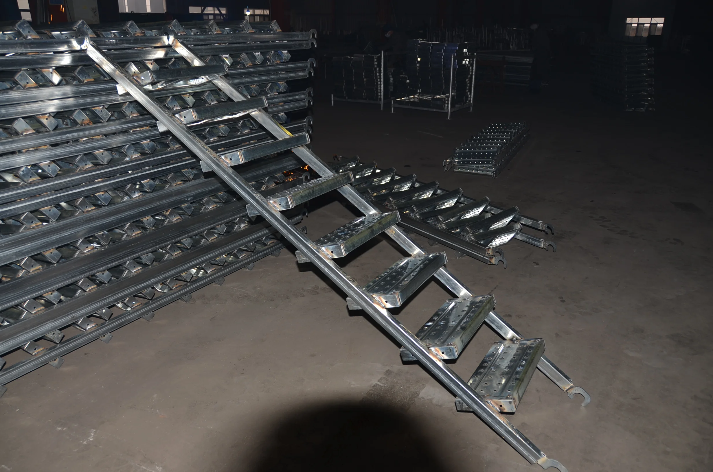 Wholesale Q195 Layher Ringlock scaffolding Outdoor Steel Stairs