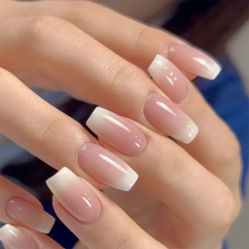 Short pink and white gradient  nail tips wholesale fashion 24 pieces nail art supplier press on nails