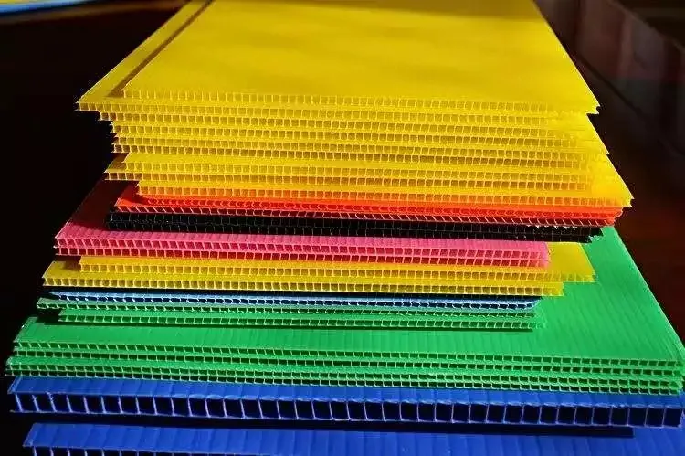 Pp Pe Plastic Hollow Corrugated Coroplast Grid Sheet Board Profile Sign Extrusion Making Machine