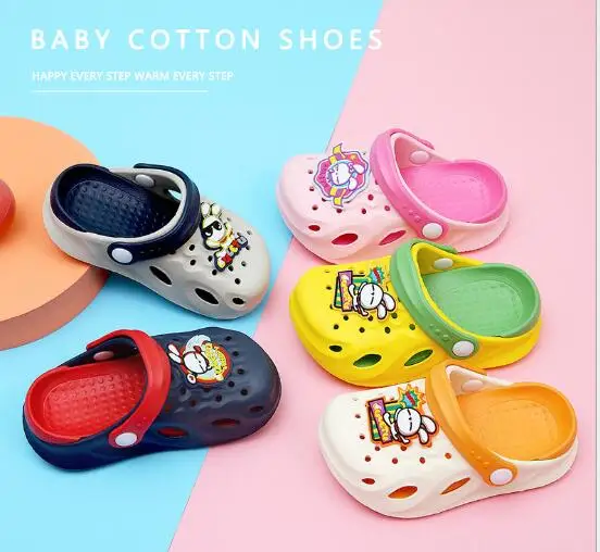 Factory Price Cute EVA clogs kids casual garden shoes non-slip Thick bottom beach sandals for boys girls