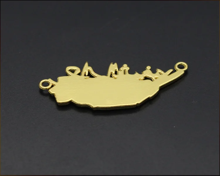 Custom Gold Embossed Luxury Engraved Garment Purse Logo  metallic meta labels For Handbag clothing