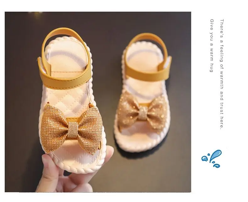 Wholesale  summer sweet princess fashion girl  cute casual shoes girl PVC Children sandals