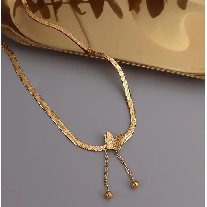 AZL Razor chain frosted butterfly steel ball sexy necklace snake chain