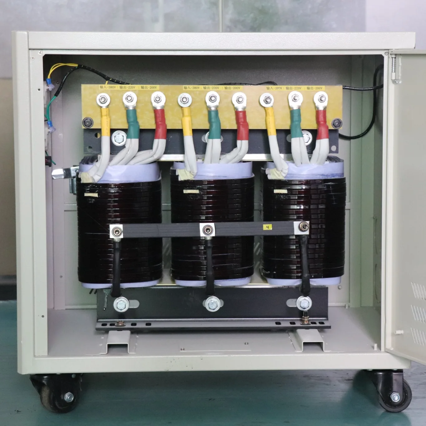 5KVA 10KVA 15KVA 20KVA 25KVA 600V 480V 440V 415V 400V 380V 220V 110V 3-фазный повышающий понижающий трансформатор с