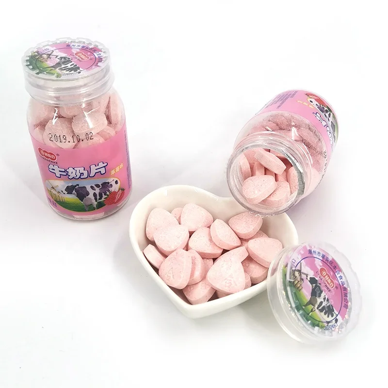 Sweet taste strawberry flavor crispy chewable  pressed milk tablet candy for kids