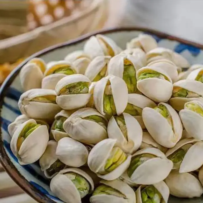  Оптовая продажа с завода вкусные жареные соленые фисташевые орехи для