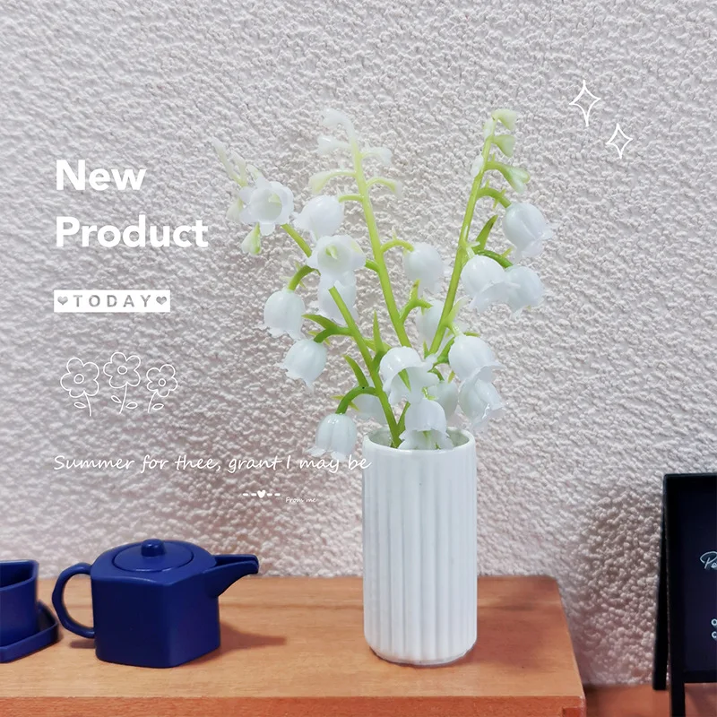 Xiaomiwu Doll House Accessories 1:12 Model Miniature Small Plant Car Mini Lily of the Bell Pot Decoration K154