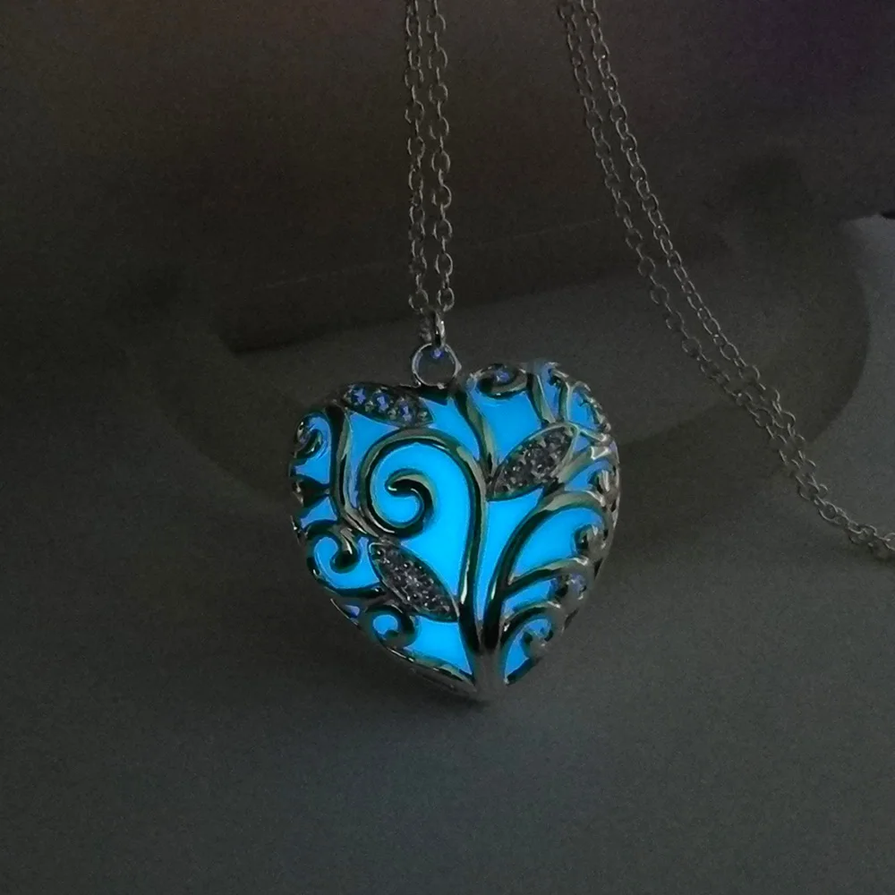 
Glow In Dark 925 Silver Plated The Heart of the Ocean Crystal Pendant Necklace For Women Men 