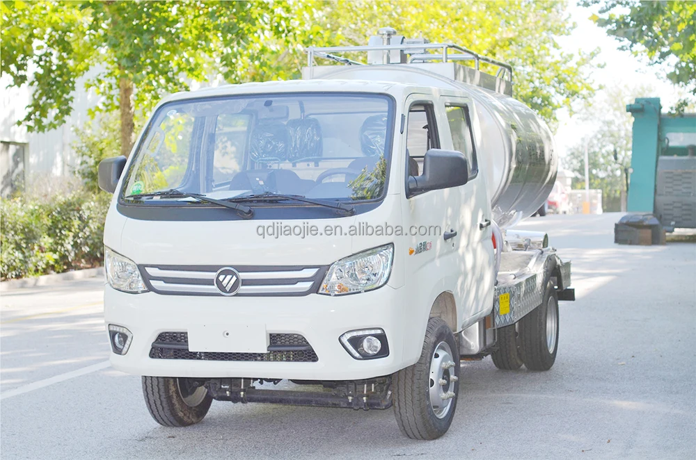 Factory Price Automatic Calf Milk Feeder Wagon Dairy Farm Equipment  3000 Liter Stainless Steel Water Tanker Cart for Farm Use