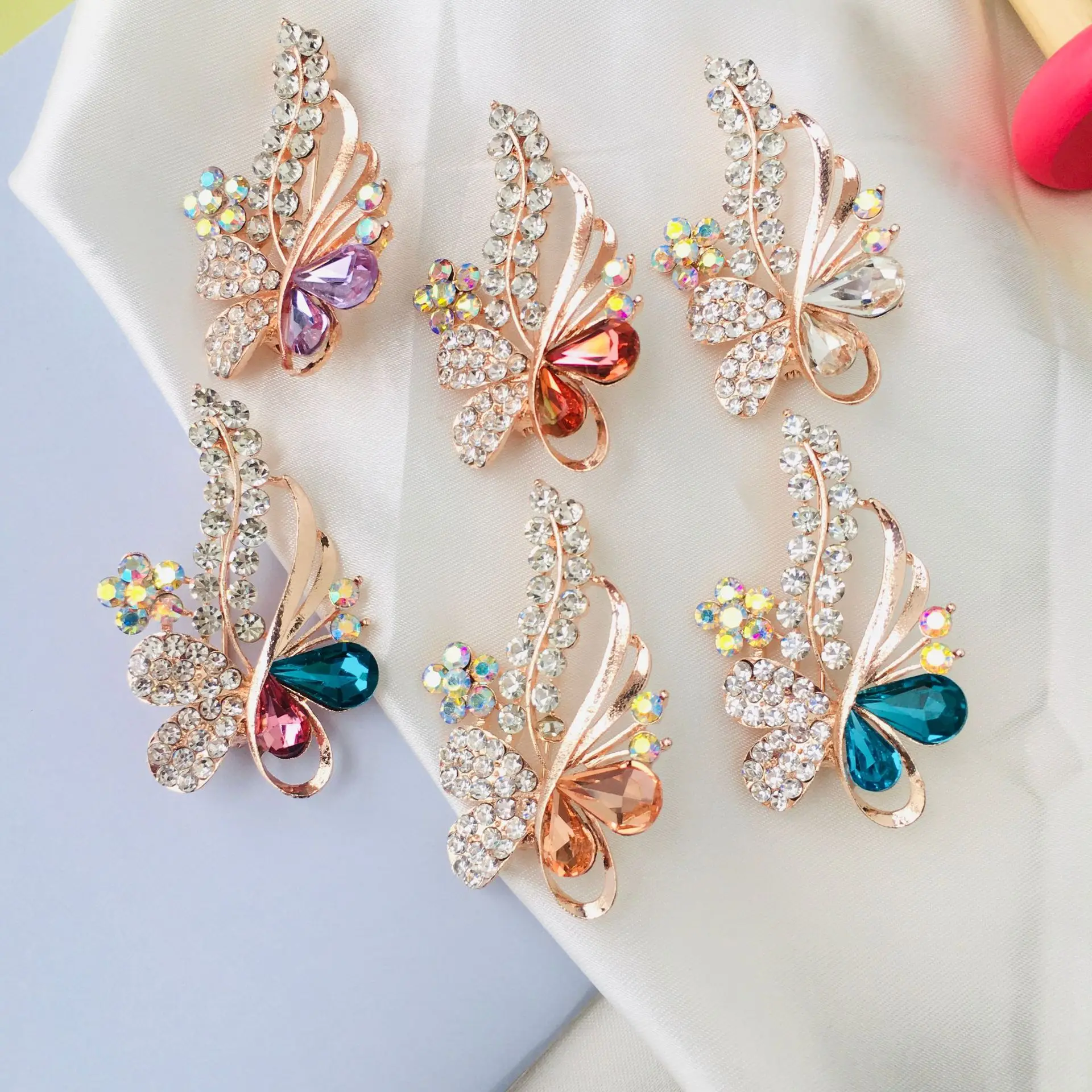 Korean Version Of High-Grade Diamond Flower Light Luxury Brooch Fashion Elegant Suit Dress Coat Corsage Pin