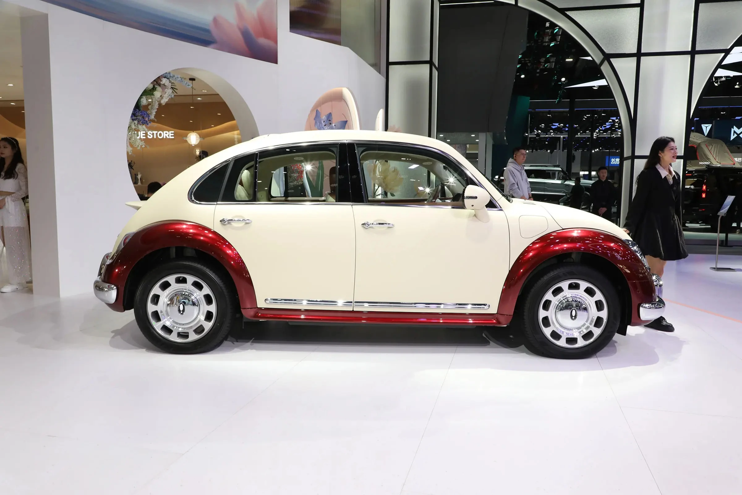 Volkswagen Beetle Same Design Pure Electric Version 5 Door 5 Seat Small Hatchback Ora Ballet Cat Ev Car