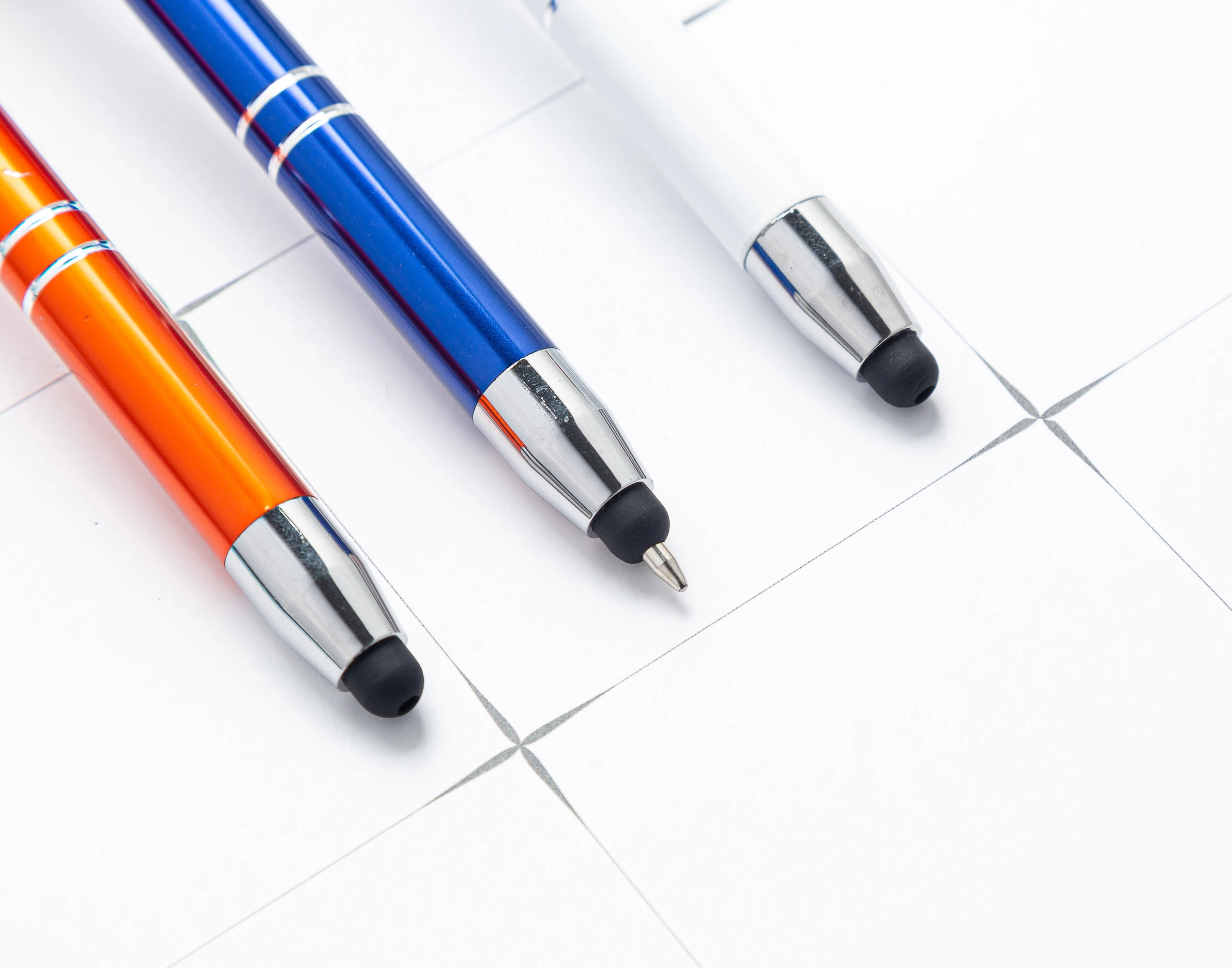 Stocking Multicolor Pen Click Customized Logo Metal Stylus Ballpoint Pen Cheap Price