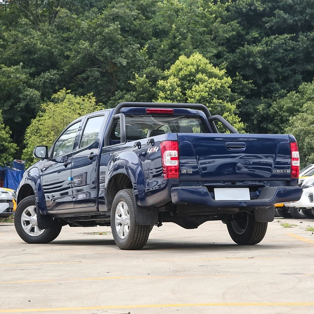 2023 Cheap pickup truck made in China ISUZU JIM with high configuration and high performance oil truck
