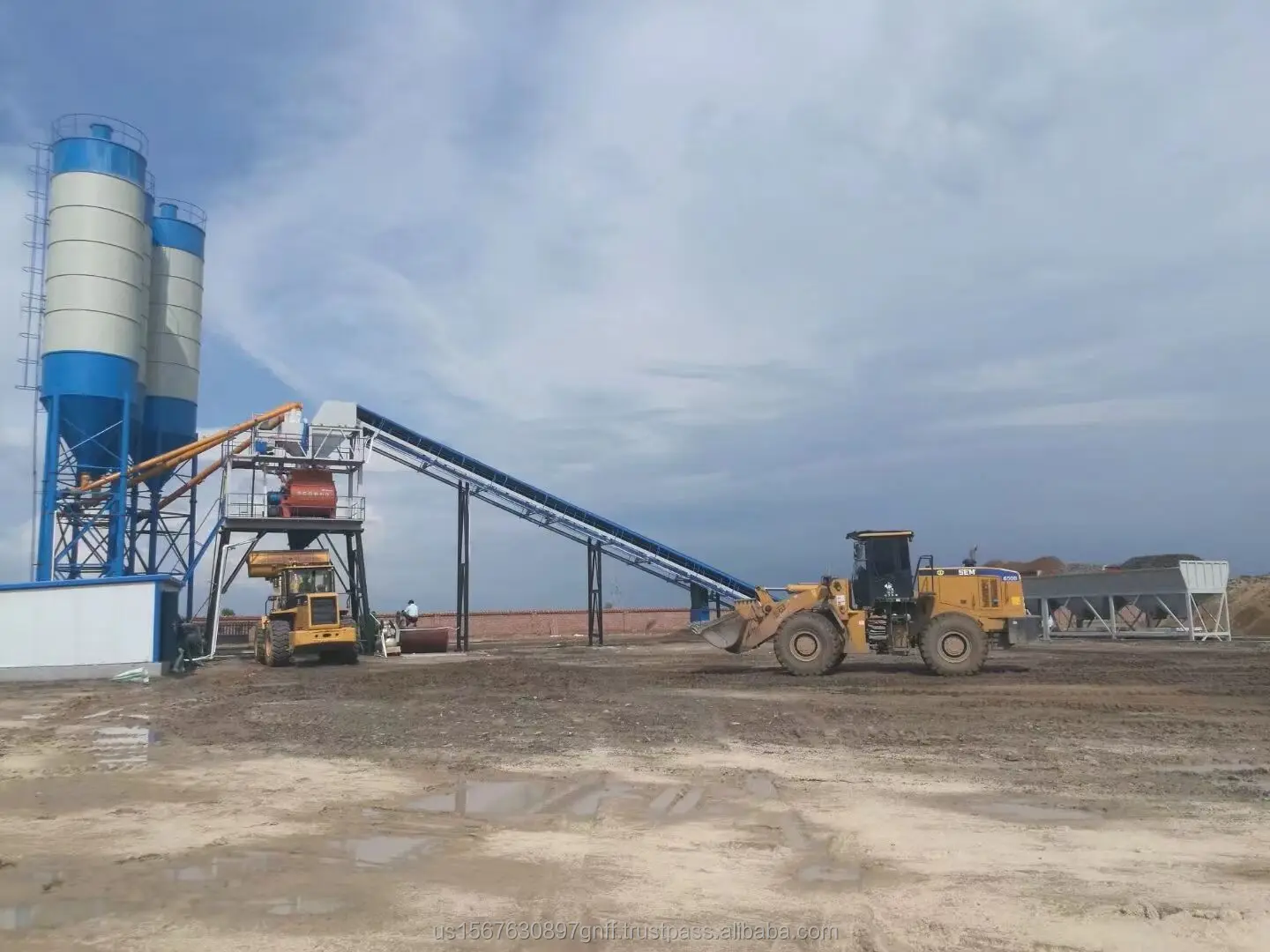 Used 50 Ton 100ton 200ton Portable Electric Cement Silo Gearbox Bearing Screw Conveyor Concrete Batch Plant Construction