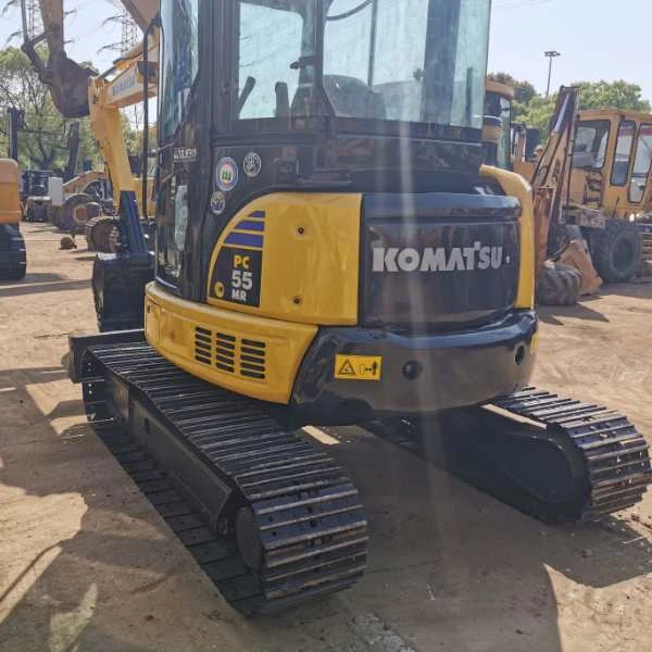  Б/у землечерпалки Komatsu pc55mr-2 продается подержанная техника