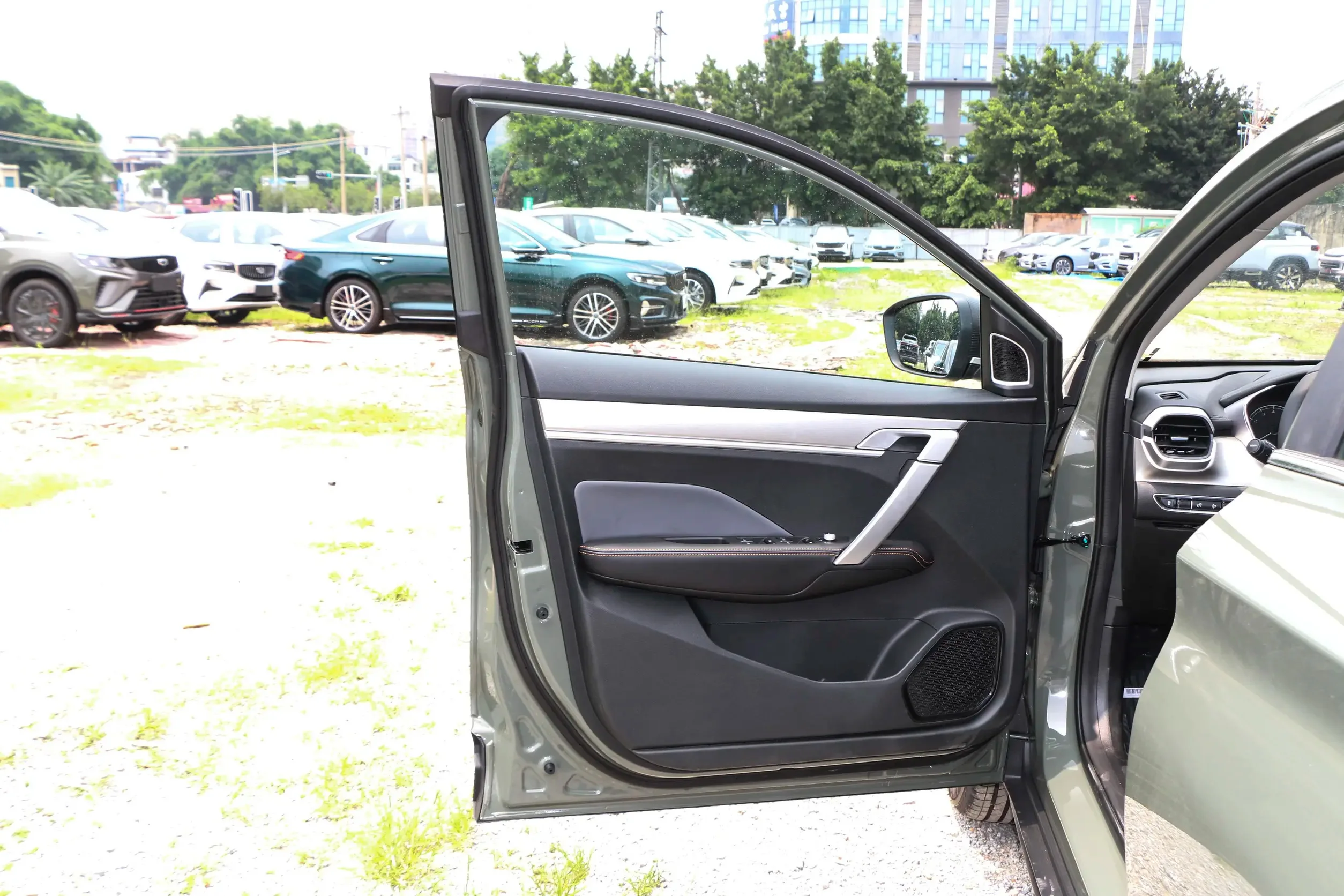 wholesale Hot sale coolray geely 2024 Wholesale Russia cheap SUV car cars for sale