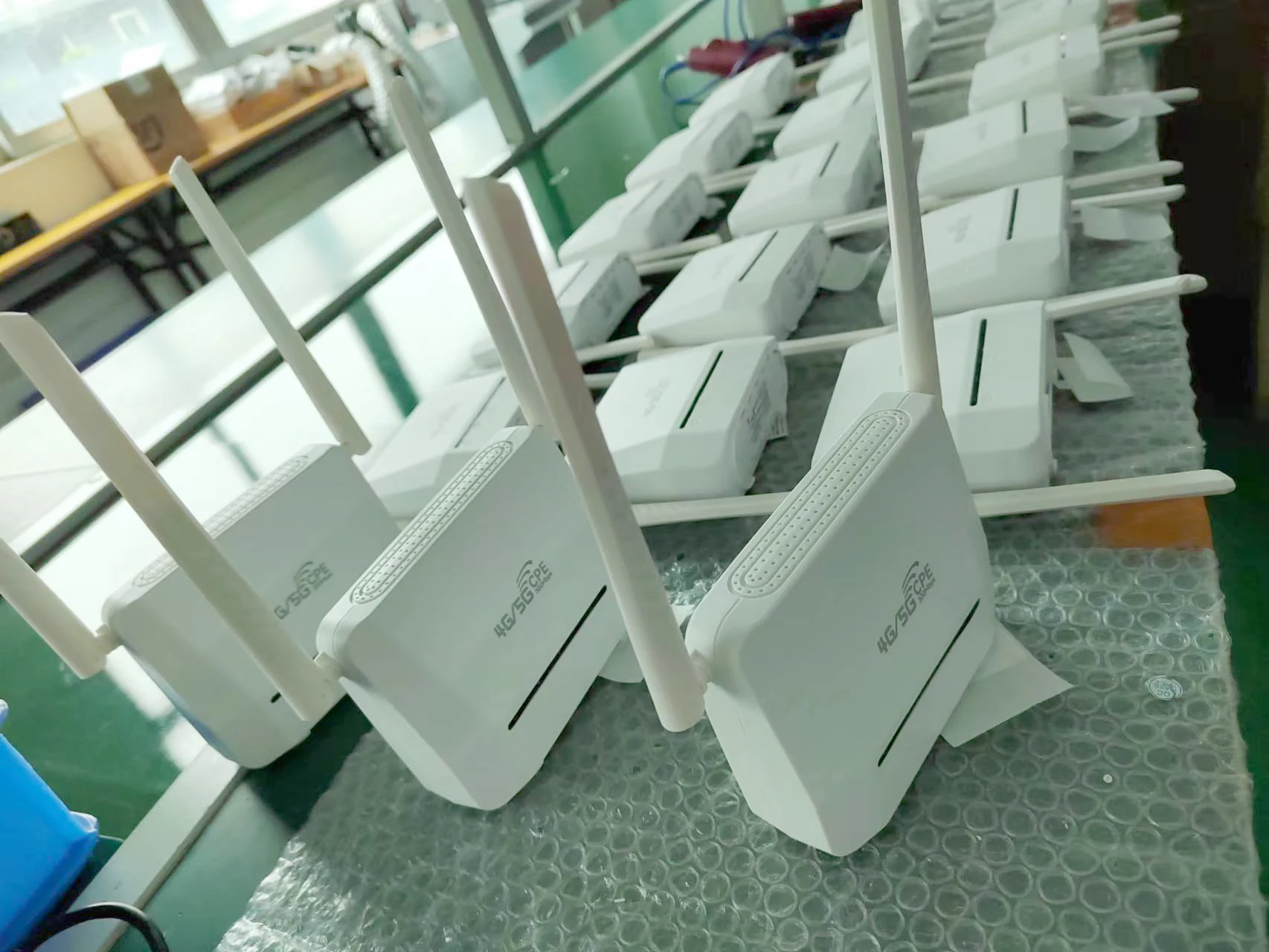 Support 4G Internet Access Rg 312 White Desktop 4G Cpe Wireless Indoor Router Applicable To Domestic Or Commercial