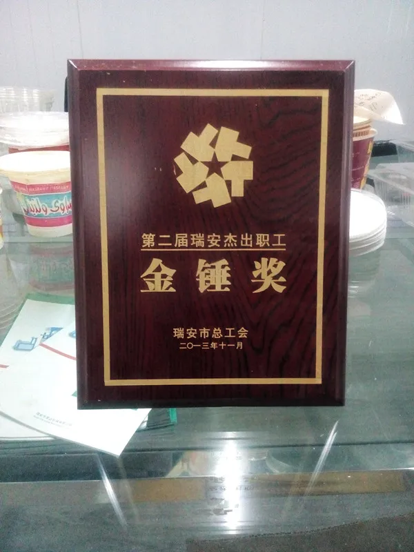 abs plastic vacuum forming machine