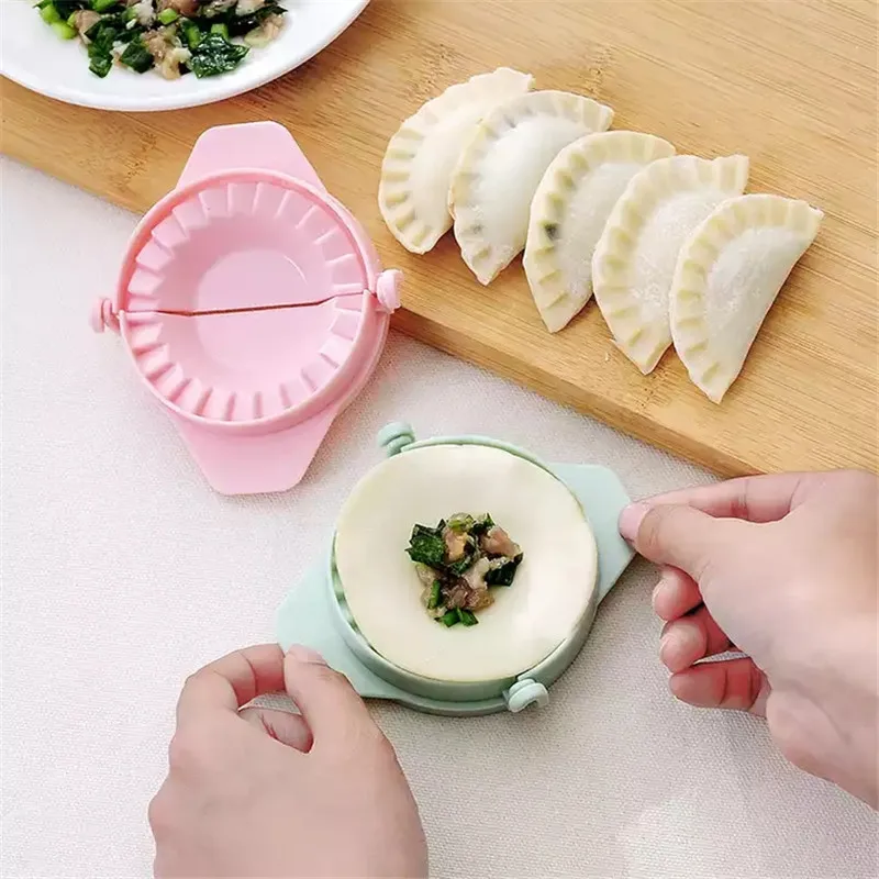 Y5729 Magic Creative Food-grade Plastic Kitchen Tools Pinch Dumplings Mold Make Dumpling Modelling Tool