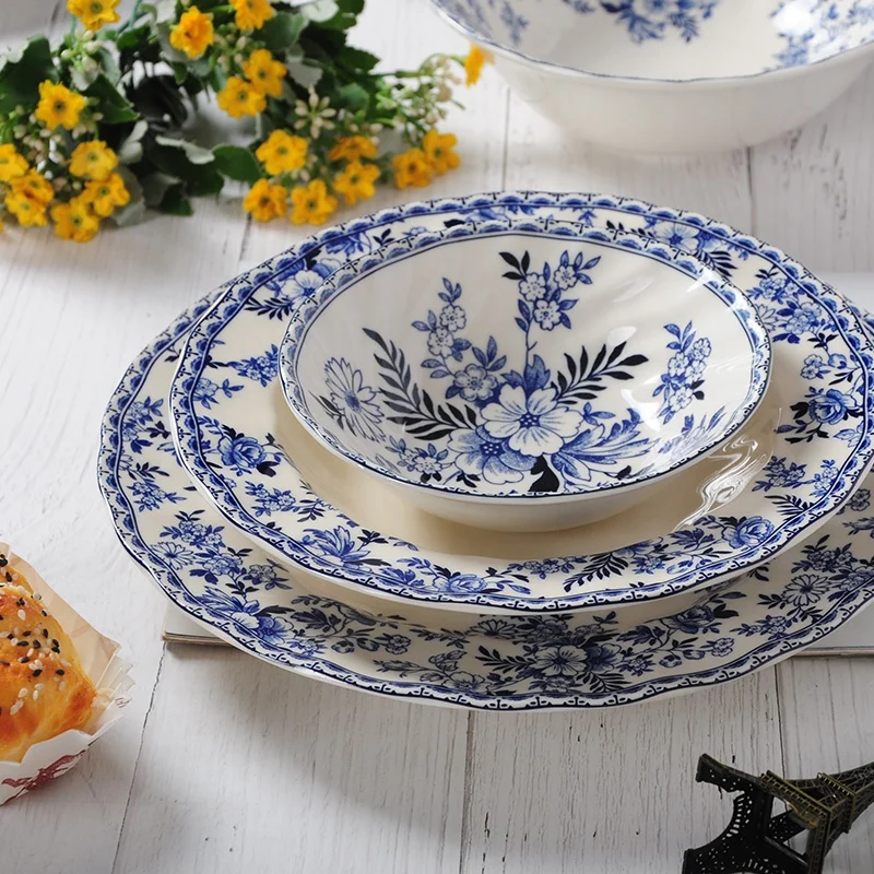 Wholesale Nordic Blue and White Underglaze Ceramic Dinner Plate and Cooffe set
