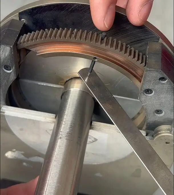 10-76.2mm tube welding thickness 3mm  Closed welding machine tig welding machine