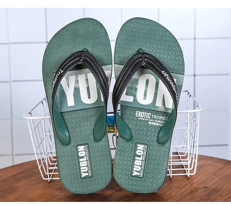 2022 New Fashion Thick Soles Clipped Feet Beach Comfortable Nonslip Wear Resistant Outdoor Slippers