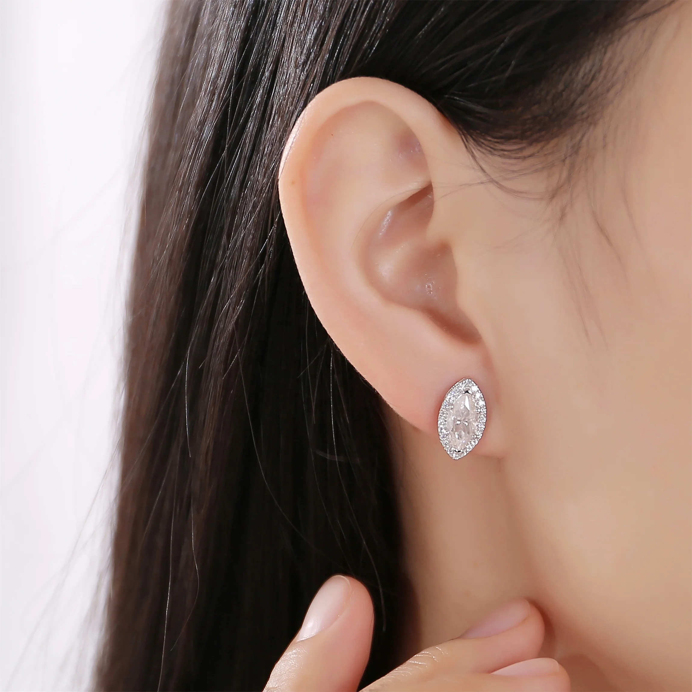 China Wholesale 925 Silver Jewelry set Holo Marquise Wedding Ring VVS Moissanite Set For Lady