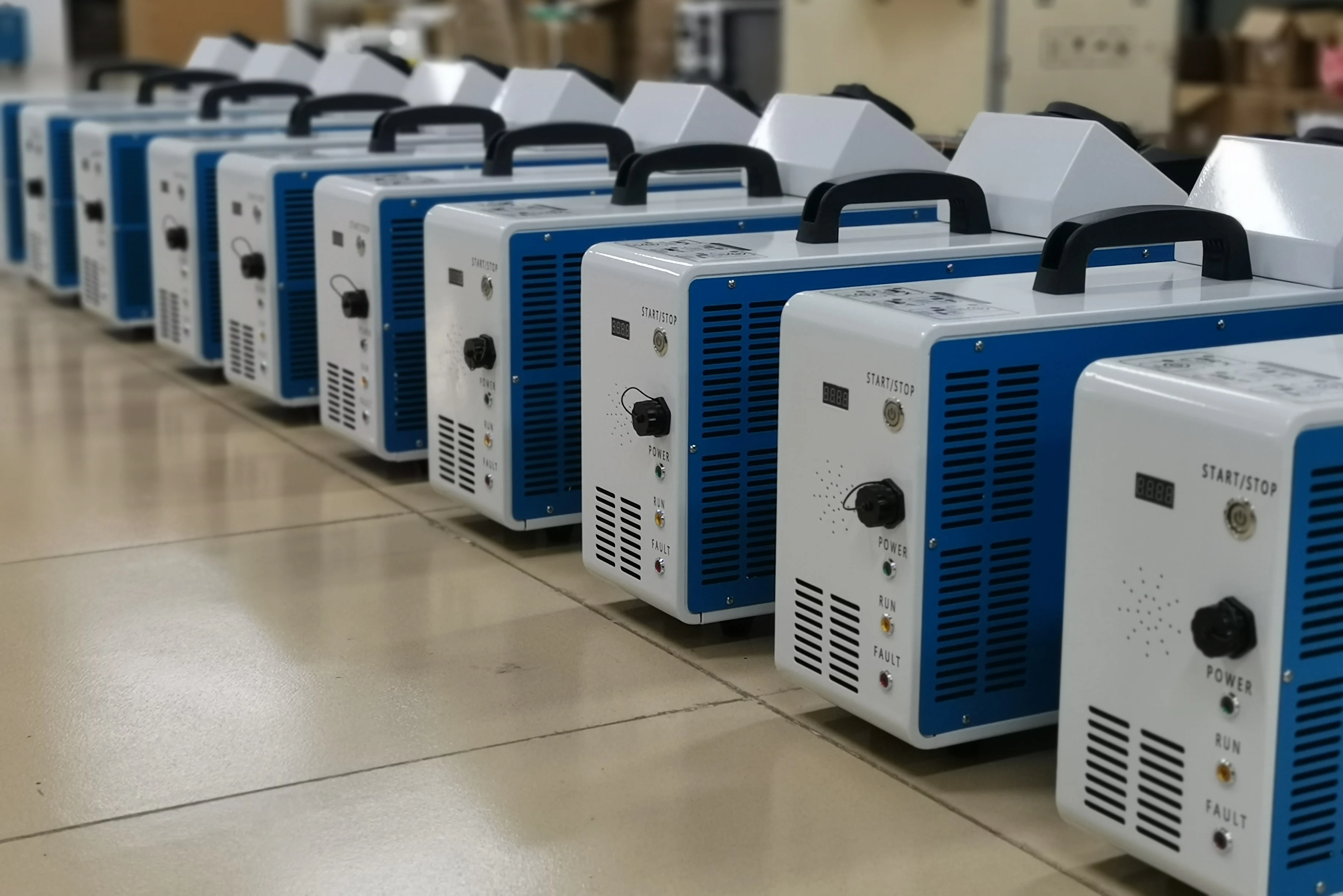 22KW 32A Portable EV Charger Home Fast AC Electric Car Charger Station EV Charge Level 2 380V EU US Plugs Lithium Battery EV