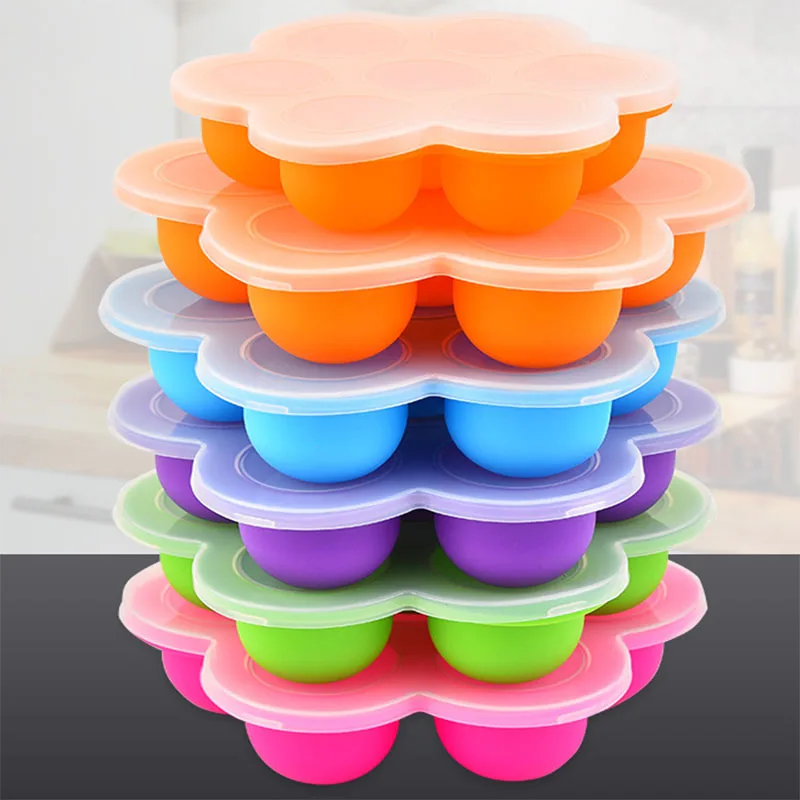 Top selling LFGB standard round shape silicone hockey puck mold with plastic cover