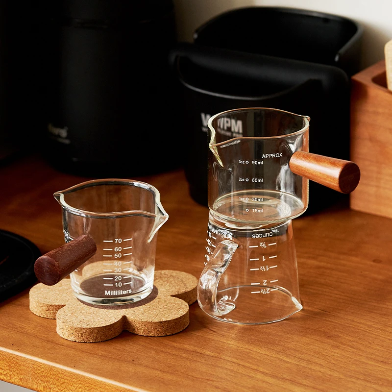 Amazon Hot Sale Espresso Shot Pyrex Beaker Glass Measuring Cups Set Double-mouthed Coffee Cups Jug With Wooden Handle 3264