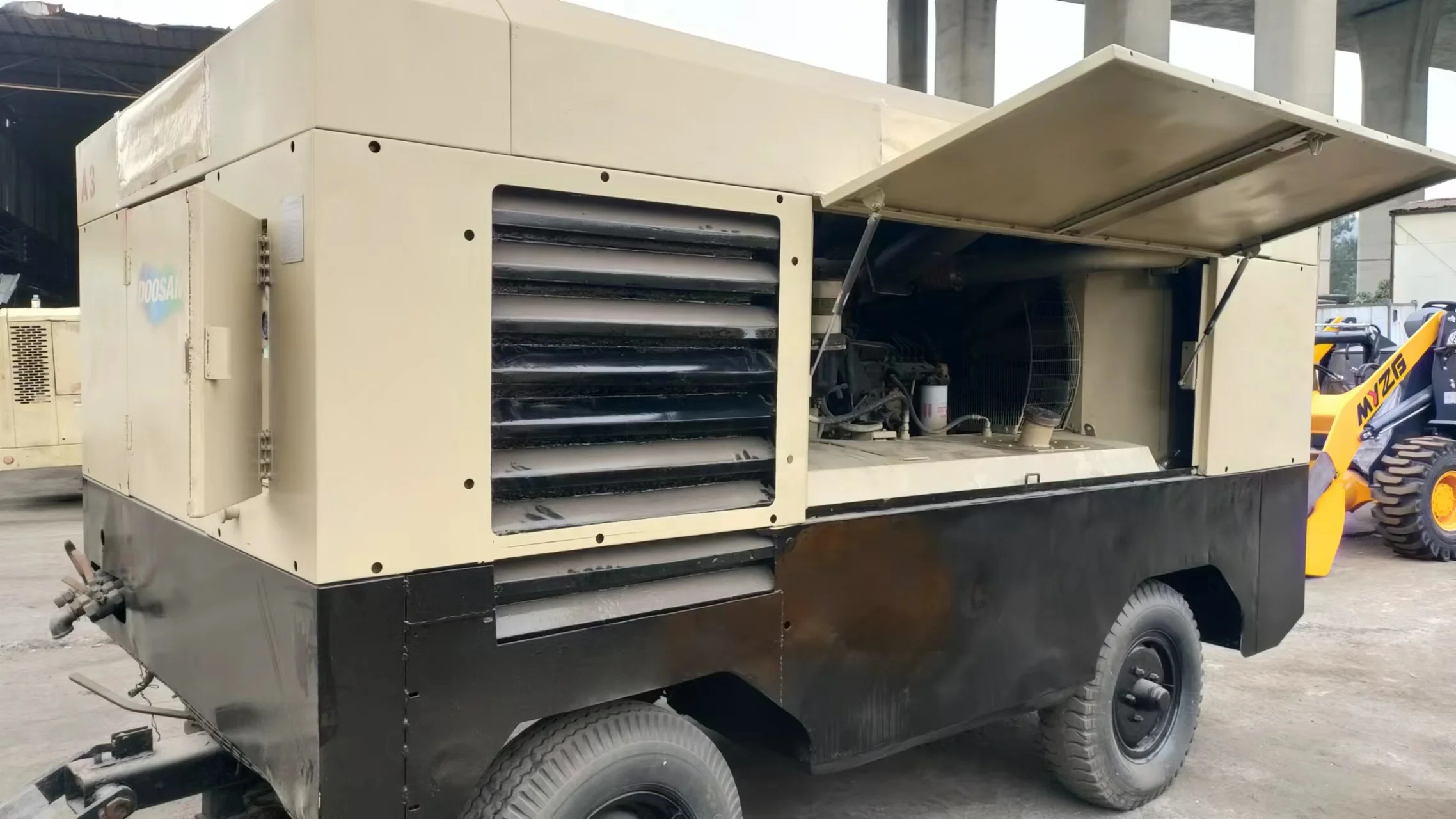 used second hand ir ingersoll rand screw portable air end compressor