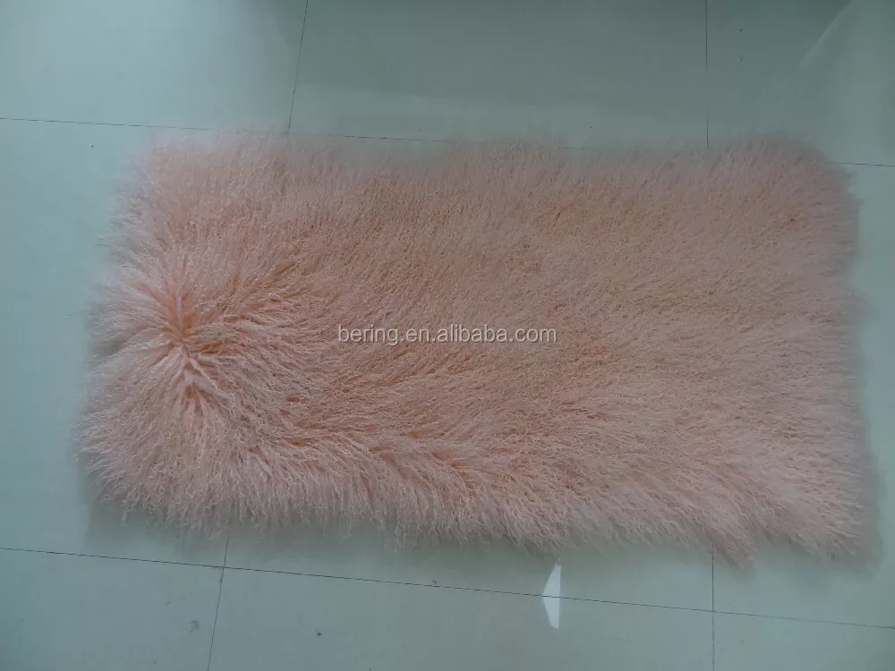 Low Moq eco Wholesale mongolian lambskin fur blankets natural curly wool length rugs and carpets tibetan sheepskin wool rugs