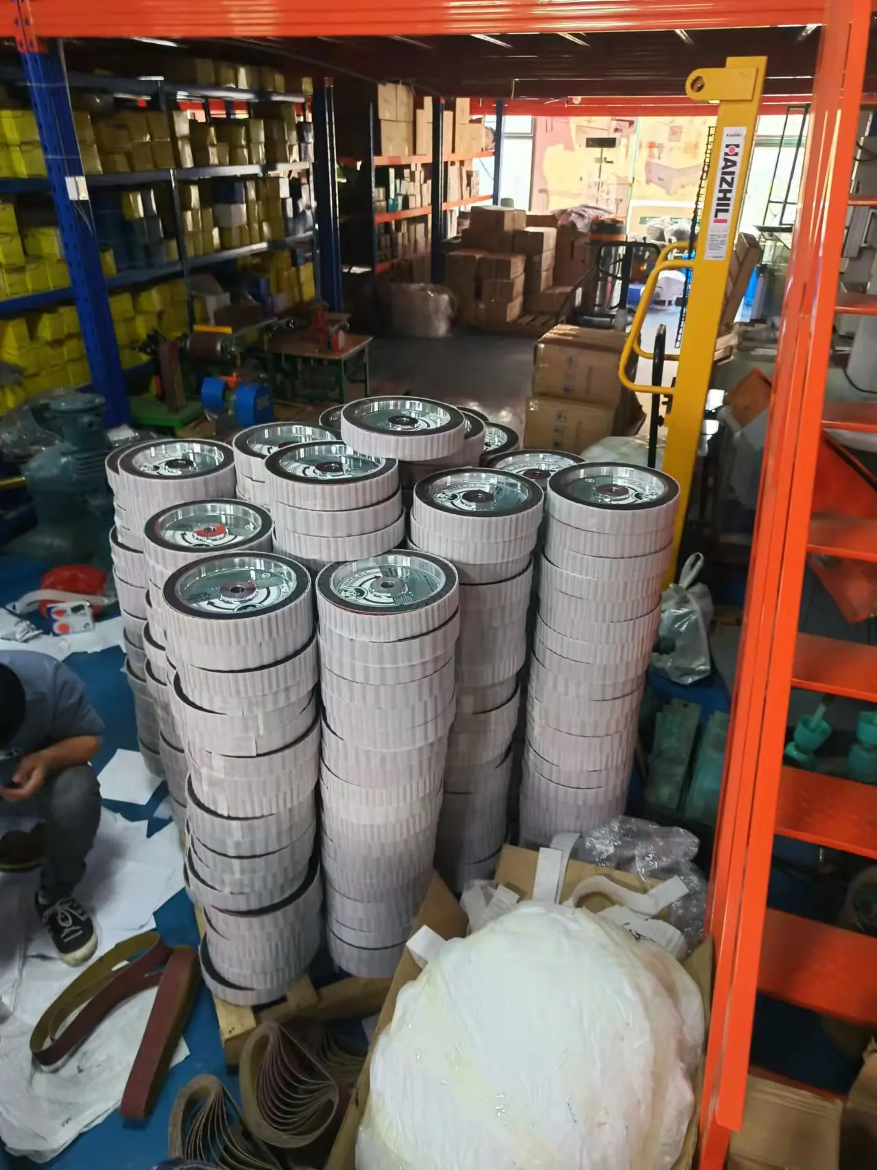 diamond rubber polishing wheel Rubber Wheel for Hardware Grinding with Sanding Belt Machine