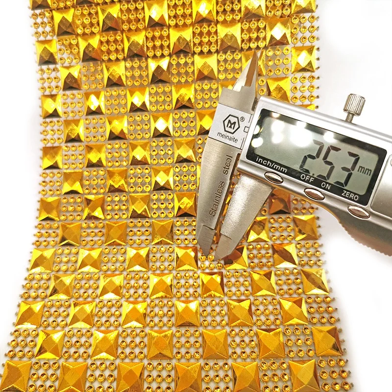 wholesale 10 yard rose golden pyramid studs checkered rhinestones diamond mesh wrap roll pattern ribbon for mirror frame decor