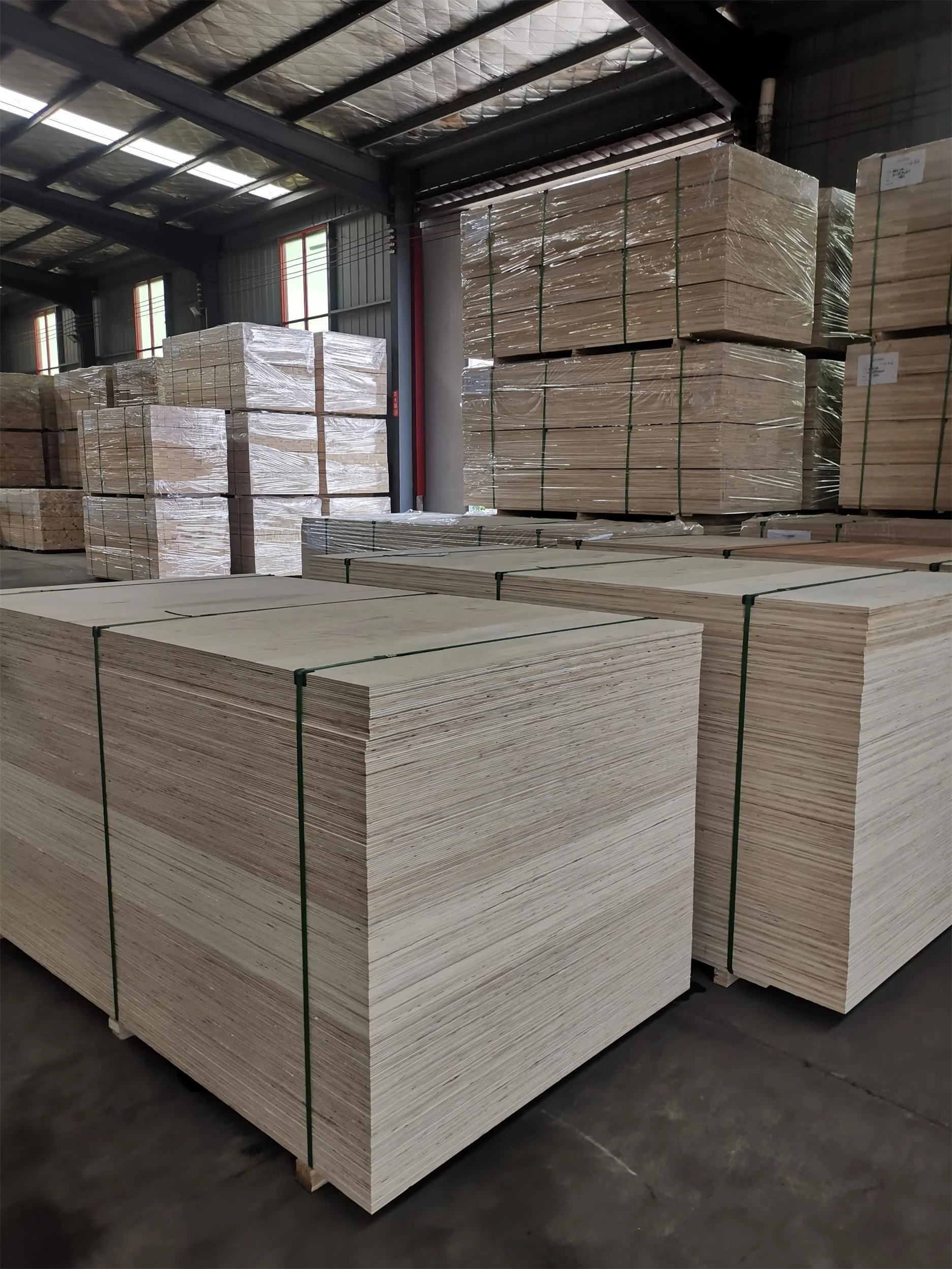 high quality LVL plywood board wood for construction scaffolding boards to Concrete Slab Beam Formwork