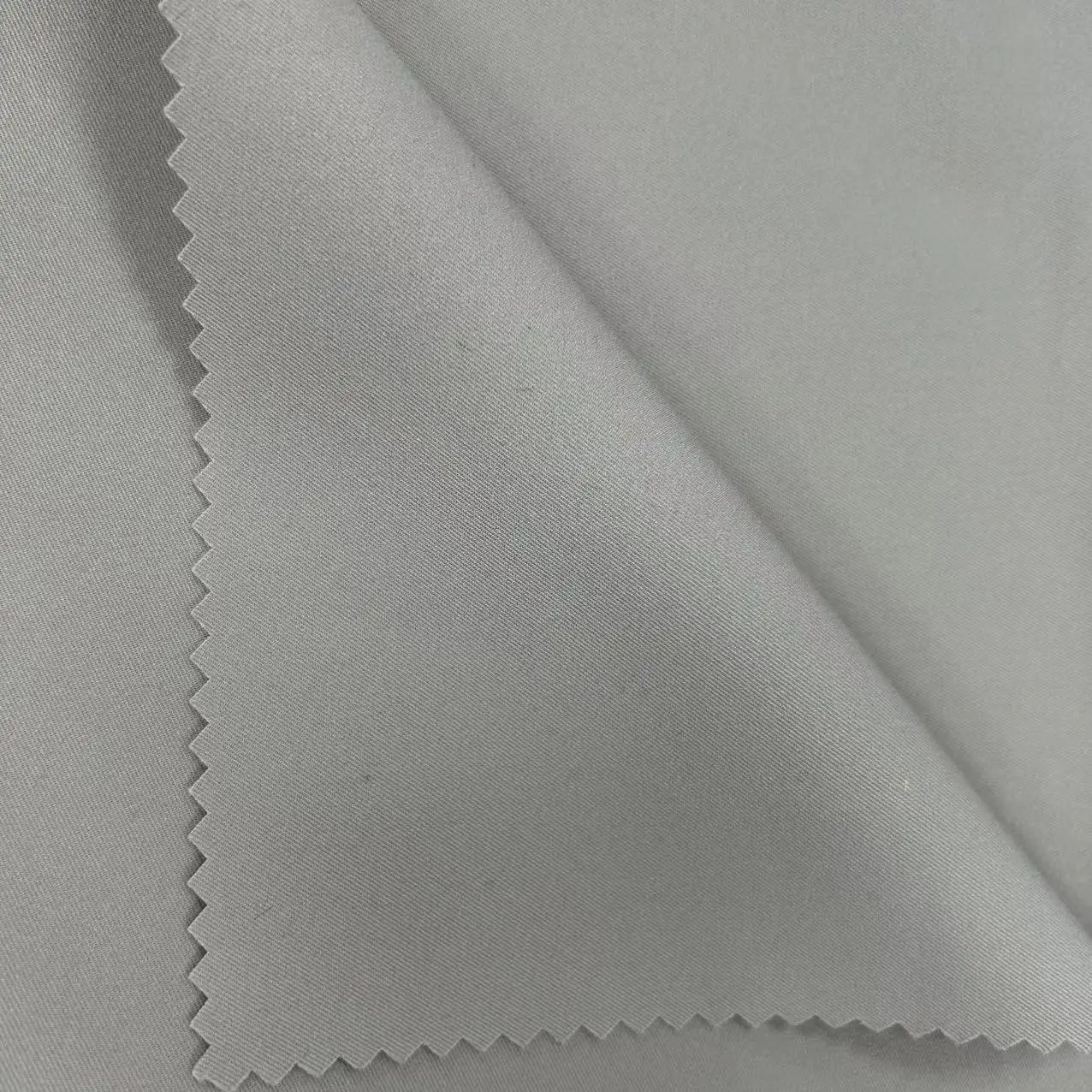 Wholesale Hot Sale Stretch&Breathable&Waterproof&Windproof 100% Polyester Quick Dry Fabric for Garments&Industry&Home Textiles