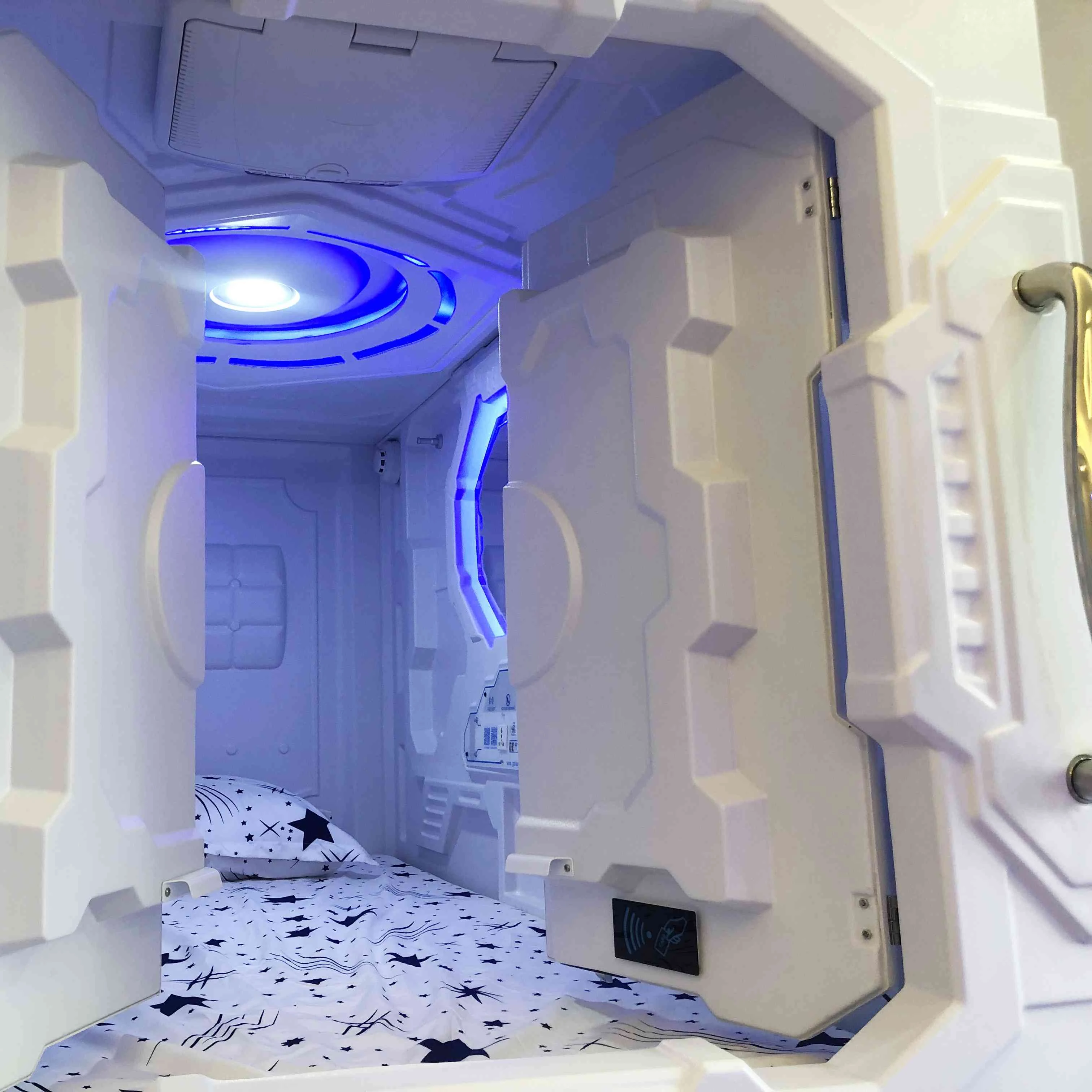 Новейшие комплекты для спальни в виде капсулы в виде горизонтального занавеса, Капсульная гостиничная кровать, двухъярусные кровати, спальные подставки