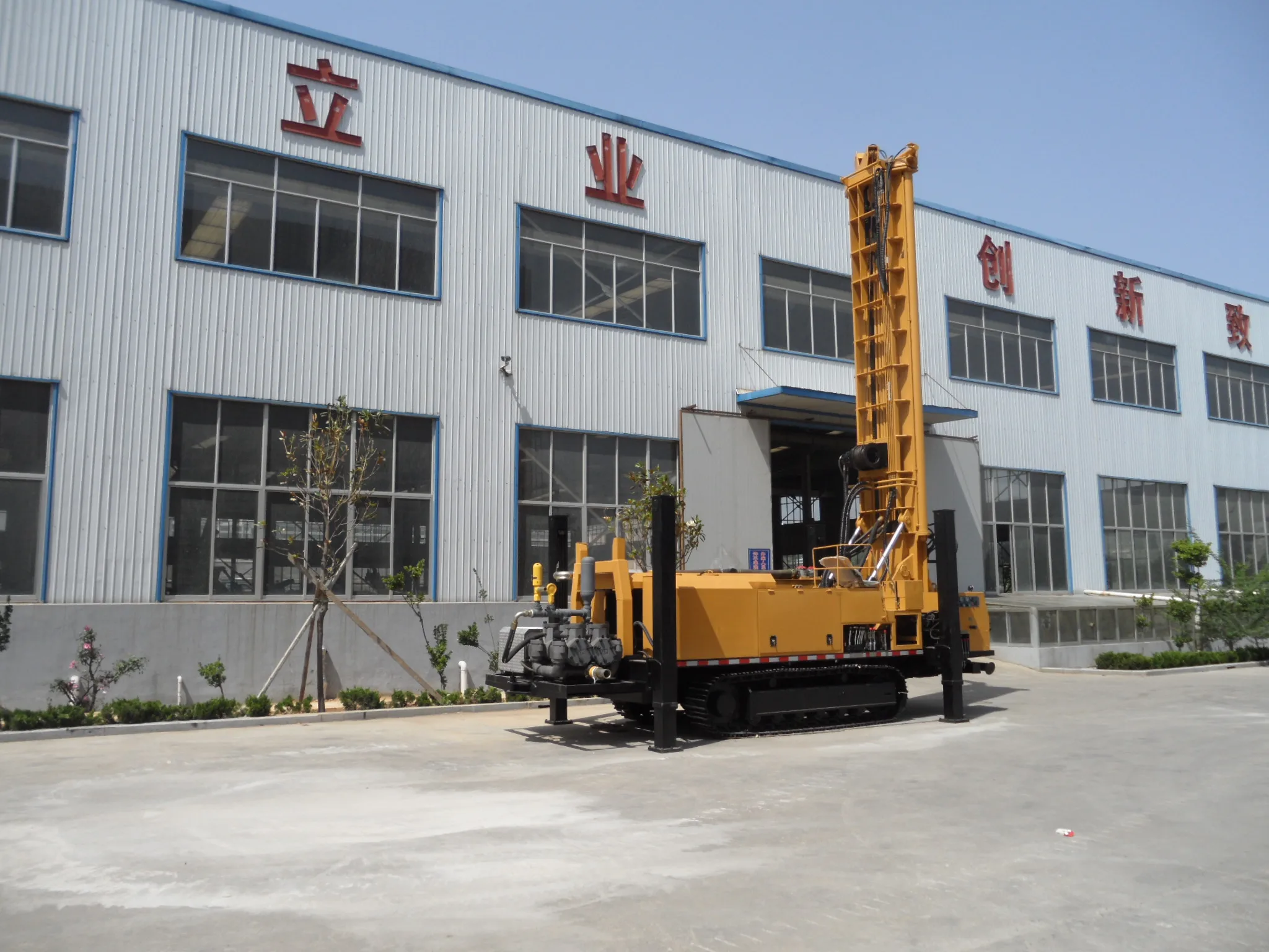 Глубокий гидравлический гусеничный DTH и Роторная Буровая Машина SL1100 для бурения скважин