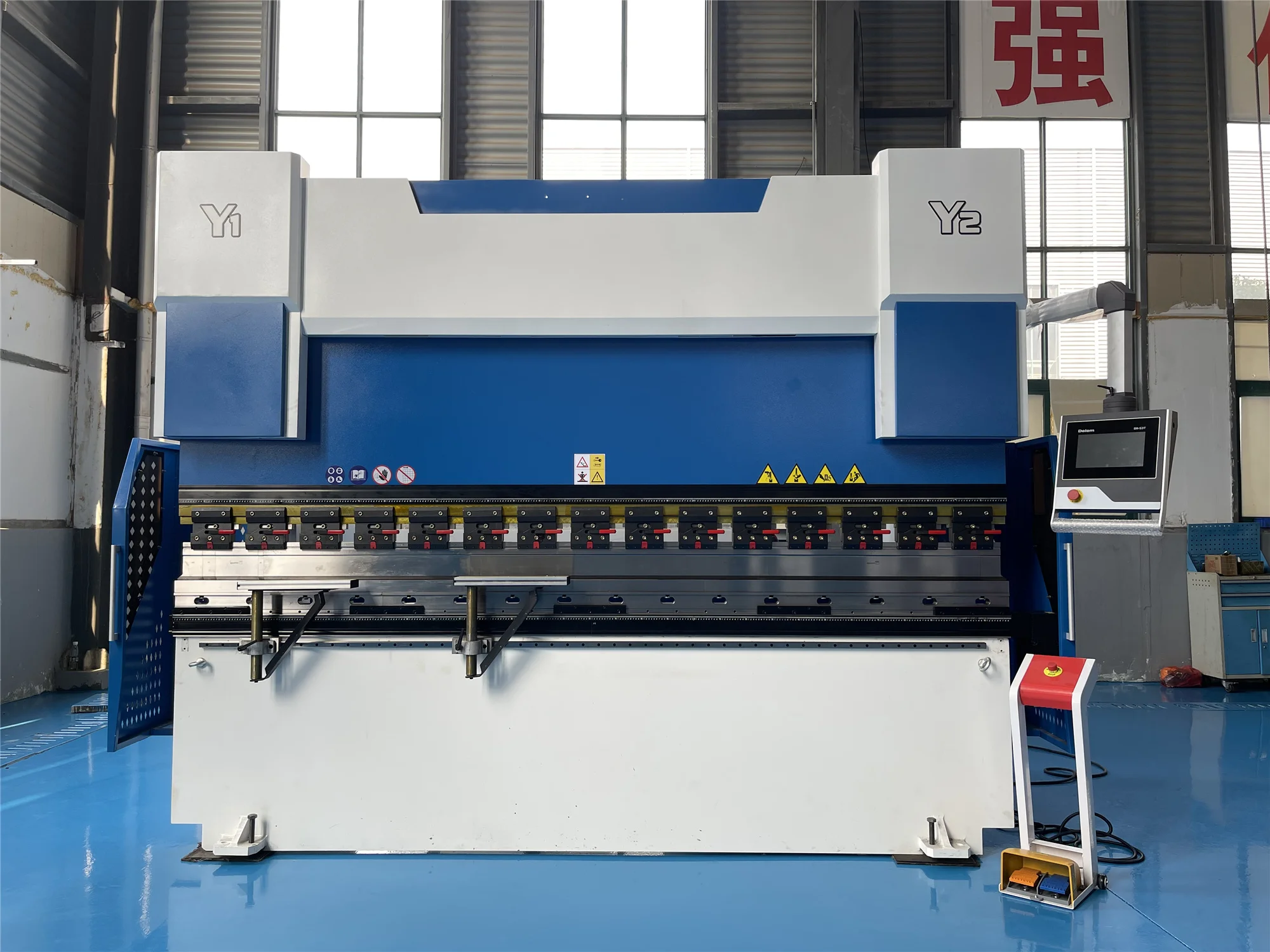 ZWHOPES 160T-3200 CNC Hydraulic Bending Machine Press Brake with Delem DA53T 4+1axis