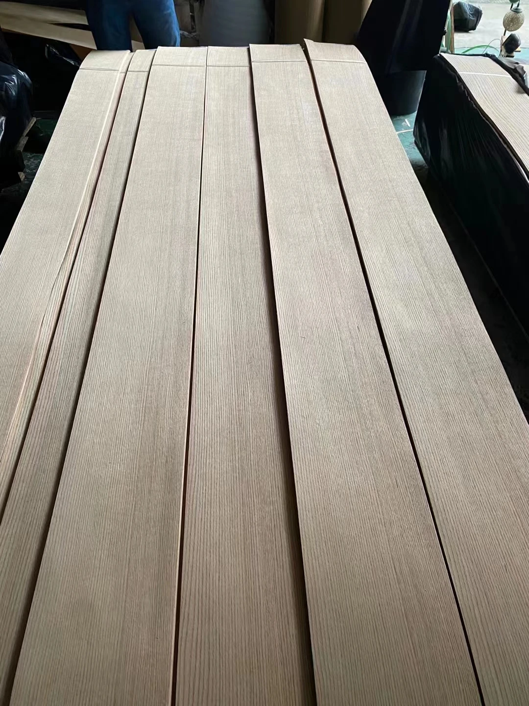 Wholesale Prices Thick Red Oak Veneer Lipping Economical High Grade Red Oak Veneered Mdf