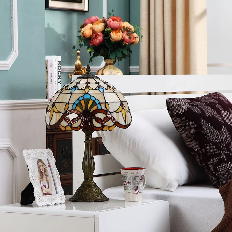 Wholesale sales high quality antique stained glass tiffany table lamp with E27