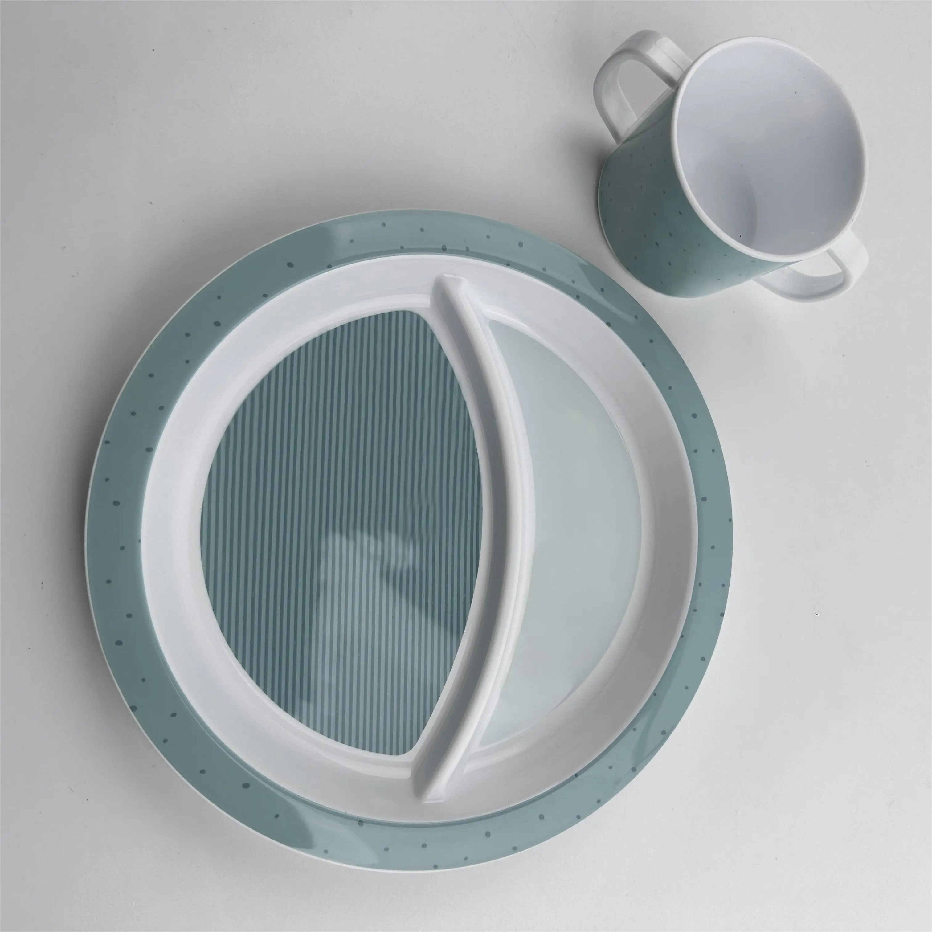 AOHEA New Material luxury tableware compartments for Kid 4PC Green Dinosaur Dinnerware Utensil Toddler Plates Baby Dishes tweens