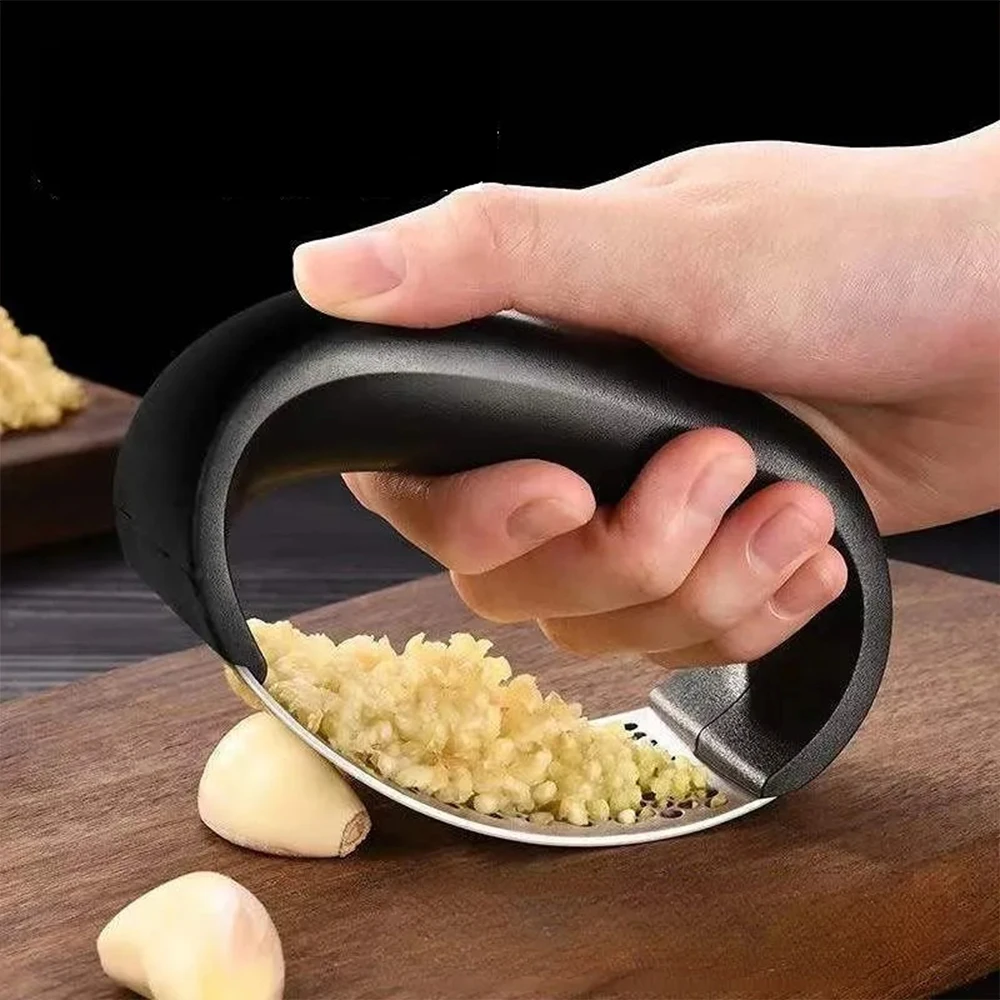 Stainless Steel Garlic Cutter Handle Metal Presser Masher Mincer Crasher for Vegetable and Ginger Chopping Multi-Function Tool