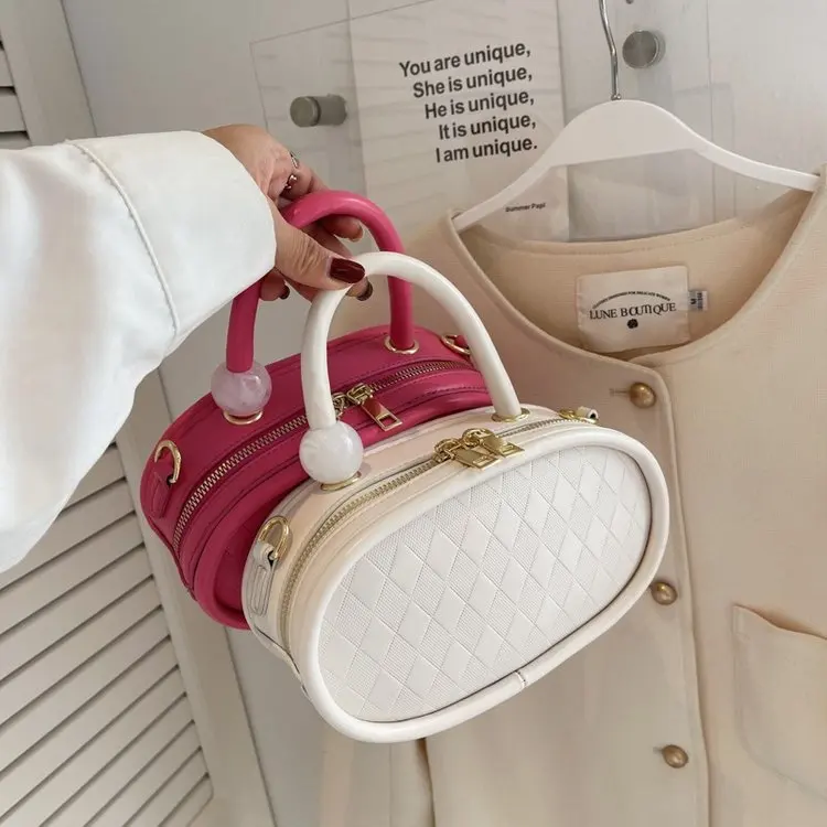 Cosmetic woman handbag hologram  unbranded handbags Embossing woman handbag