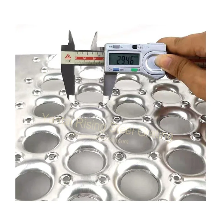 High Quality China Perf-o Grip Safety Grating stair treads