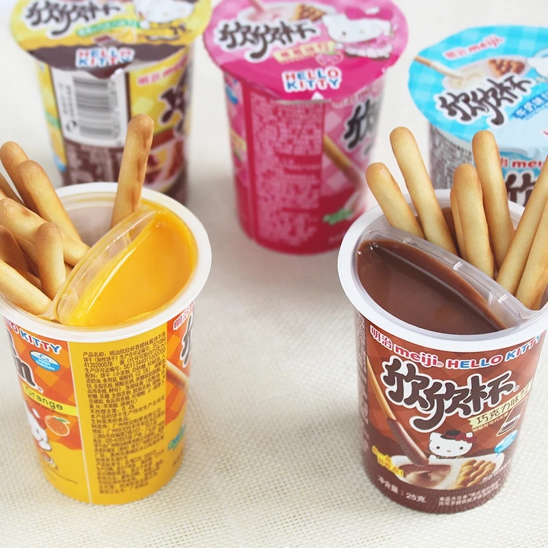 Wholesale delicious chocolate biscuit strawberry biscuit  healthy children snacks