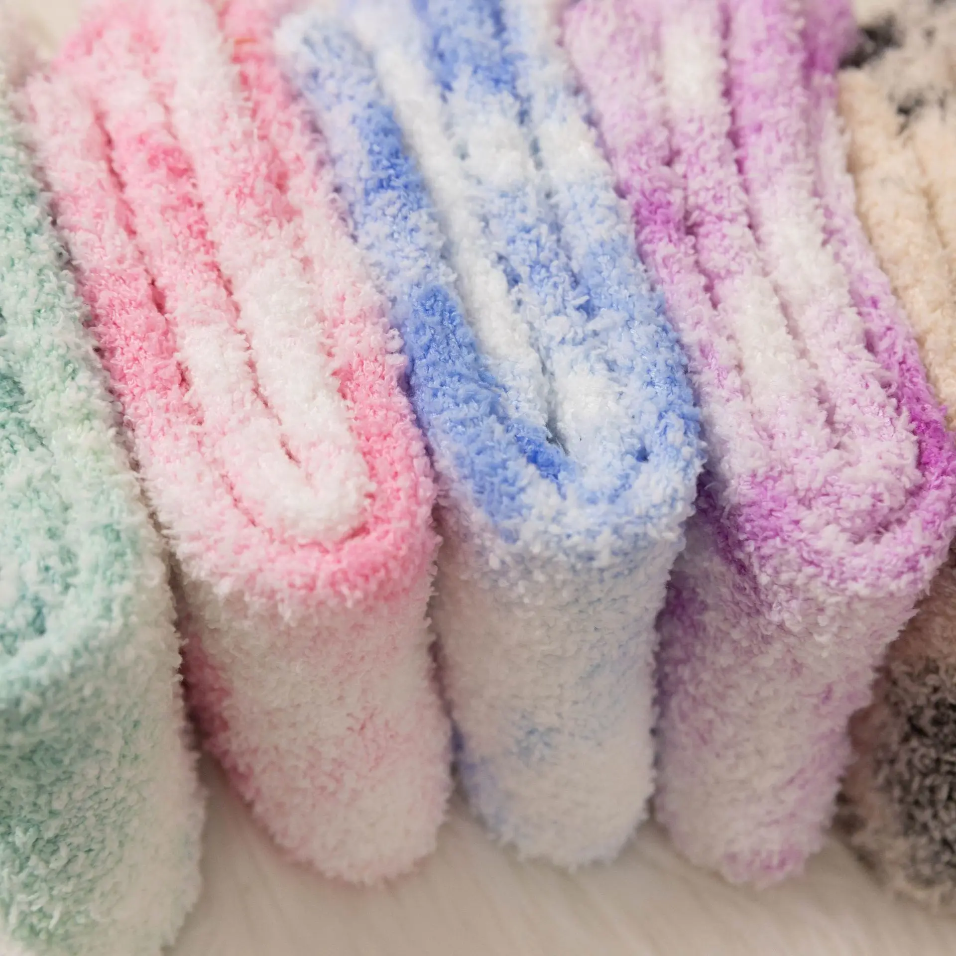 Chic Colorful Women Gradient Tie Dye Printed Coral Fleece Autumn Winter Thick Warm Winter Sofa Bedroom Sleeping Floor Socks